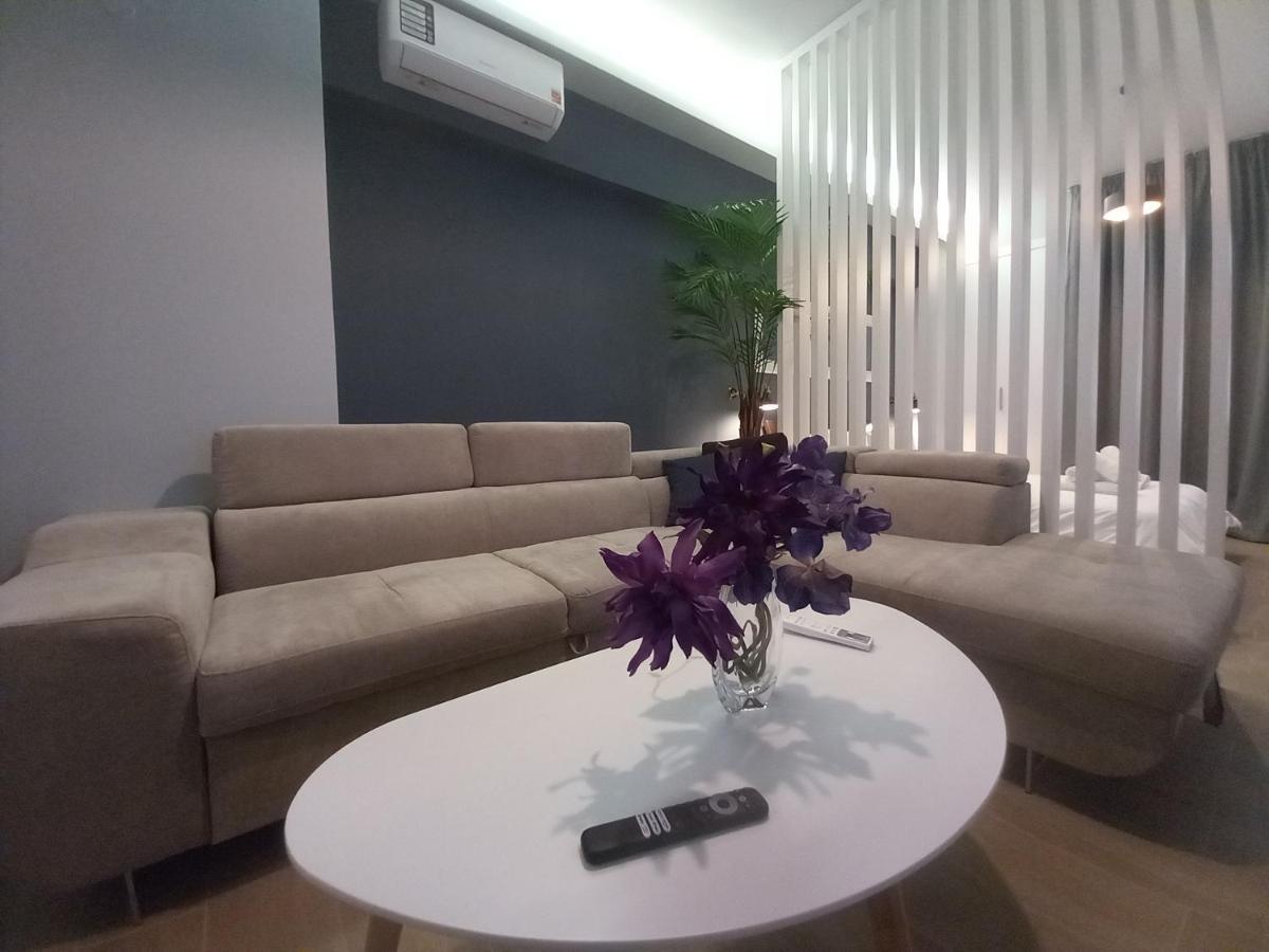 Spaceone "Downtown Glam" By #Gimispace Lux Apt 塞萨洛尼基 外观 照片